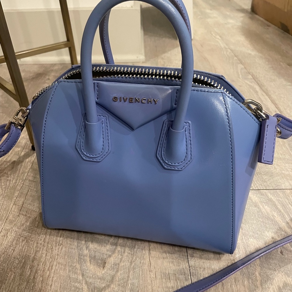 Givenchy antigona